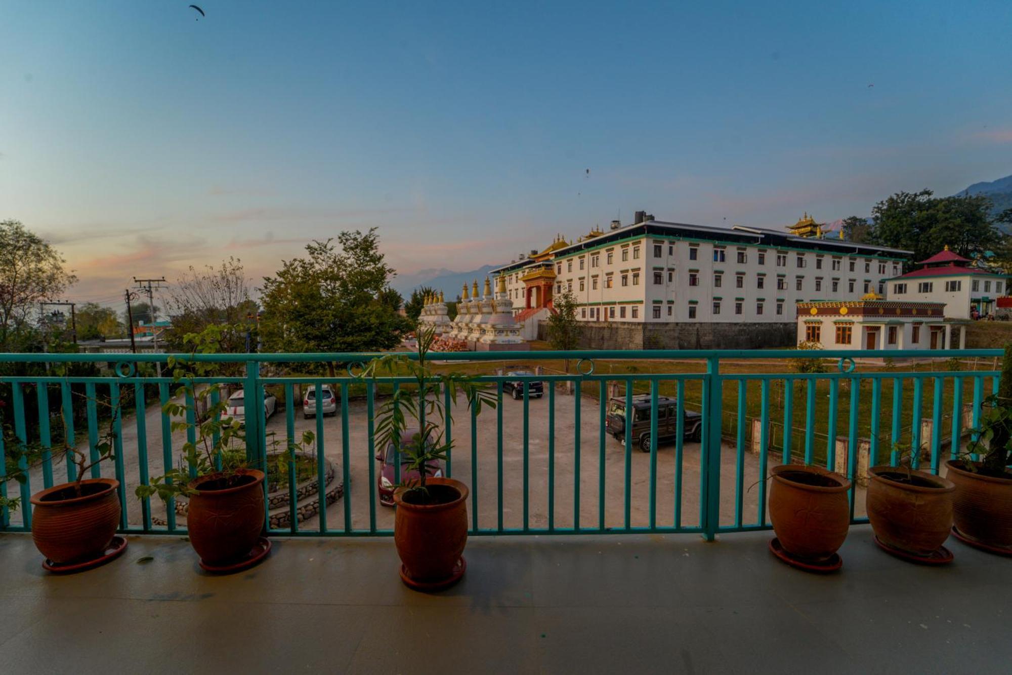 Chokling Arthouse - The Treasure Of Himalayas Hotel Bir  Ngoại thất bức ảnh