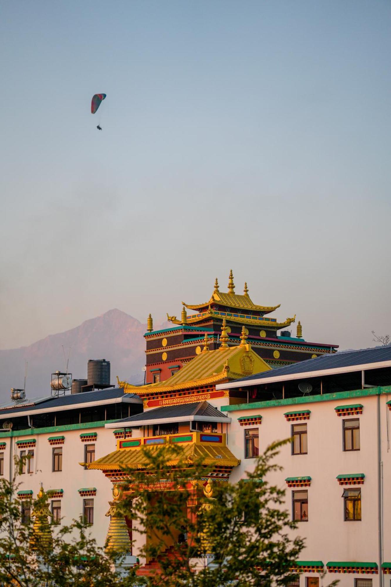 Chokling Arthouse - The Treasure Of Himalayas Hotel Bir  Ngoại thất bức ảnh